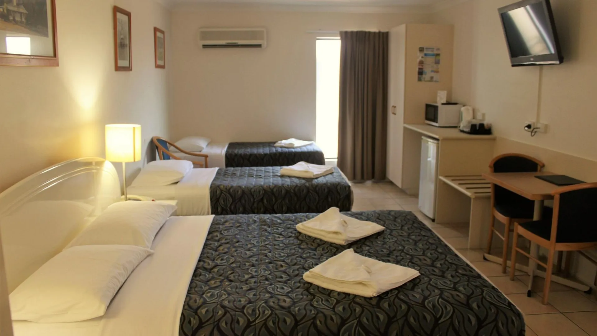Rockhampton Palms Motor Inn 4*,  Australia